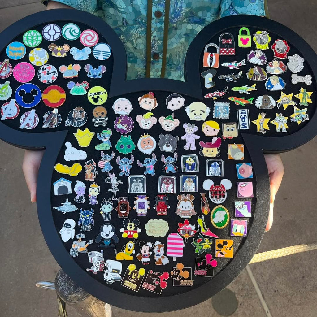 Disney Magical Pin of the Month Club